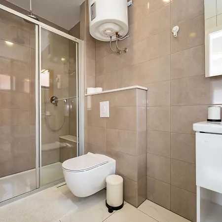 Essenza In Near With Private Pool & Pet Friendly * 沃迪切