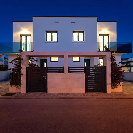 别墅 Essenza In Near With Private Pool & Pet Friendly *