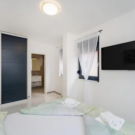 Essenza In Near With Private Pool & Pet Friendly 别墅