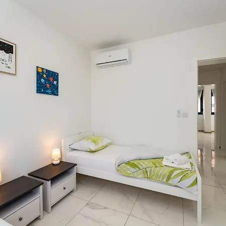 Essenza In Near With Private Pool & Pet Friendly * Vodice