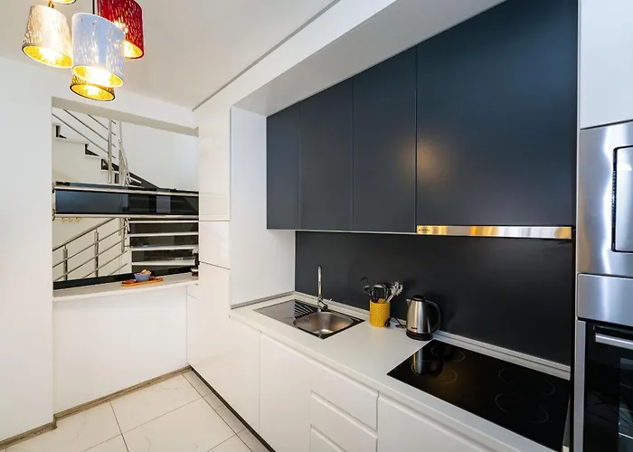 Essenza In Near With Private Pool & Pet Friendly Vila