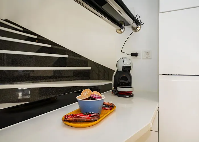 Essenza In Near With Private Pool & Pet Friendly