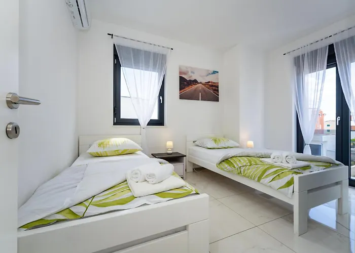 Vila Essenza In Near With Private Pool & Pet Friendly *